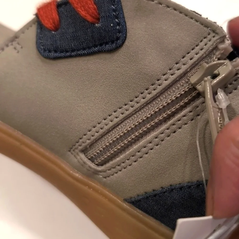 OshKosh NWT Size 9 Tan Denim Casual Boys Shoes